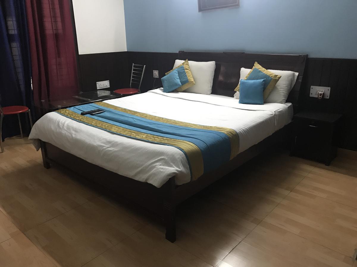 Hotel The Abodes House à Greater Noida Extérieur photo