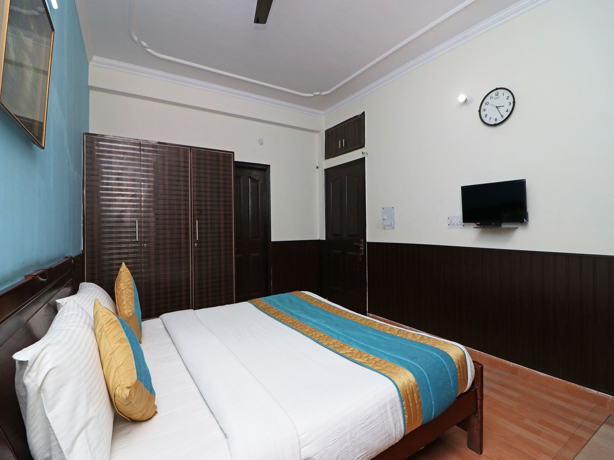 Hotel The Abodes House à Greater Noida Extérieur photo