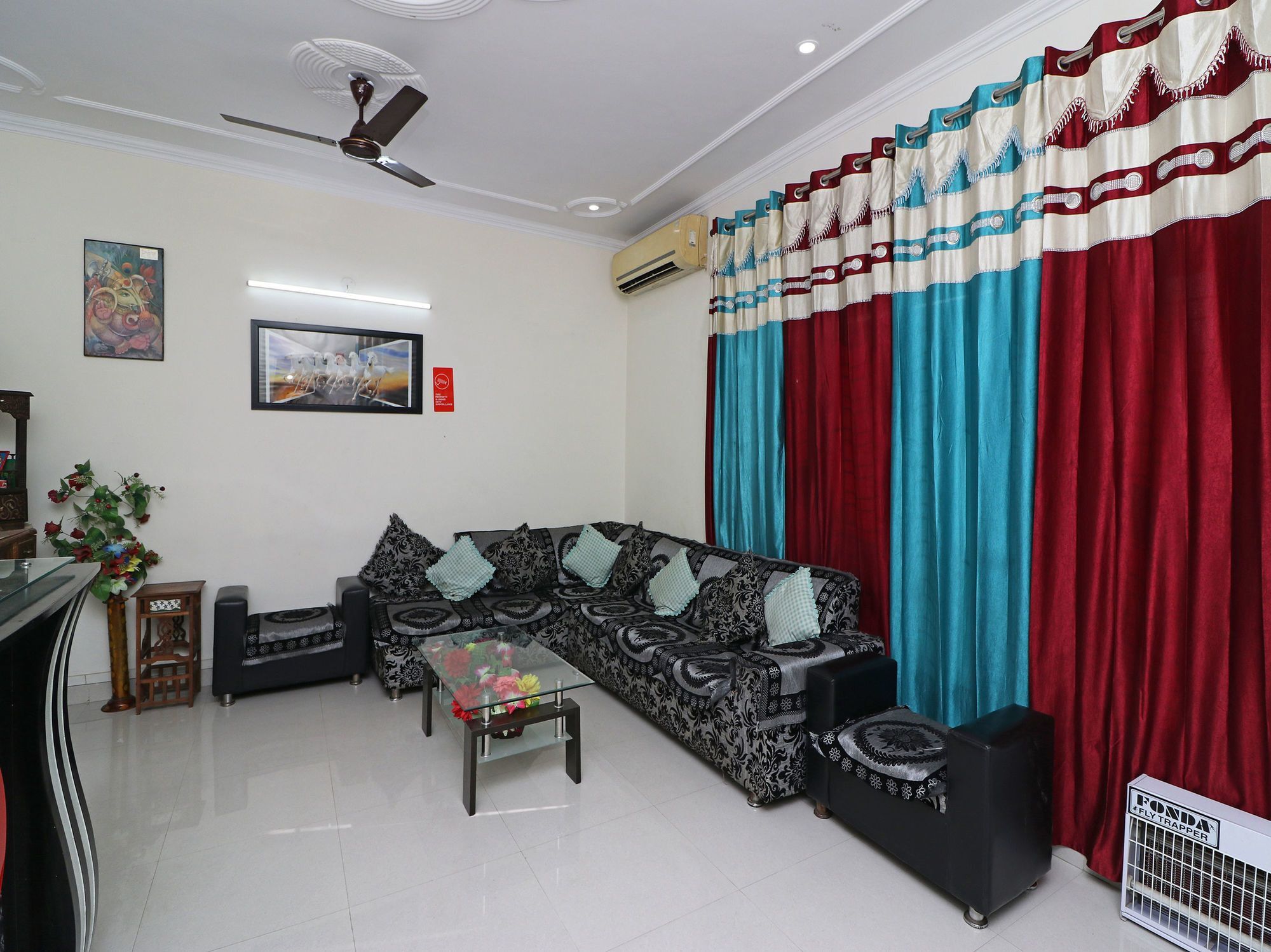 Hotel The Abodes House à Greater Noida Extérieur photo