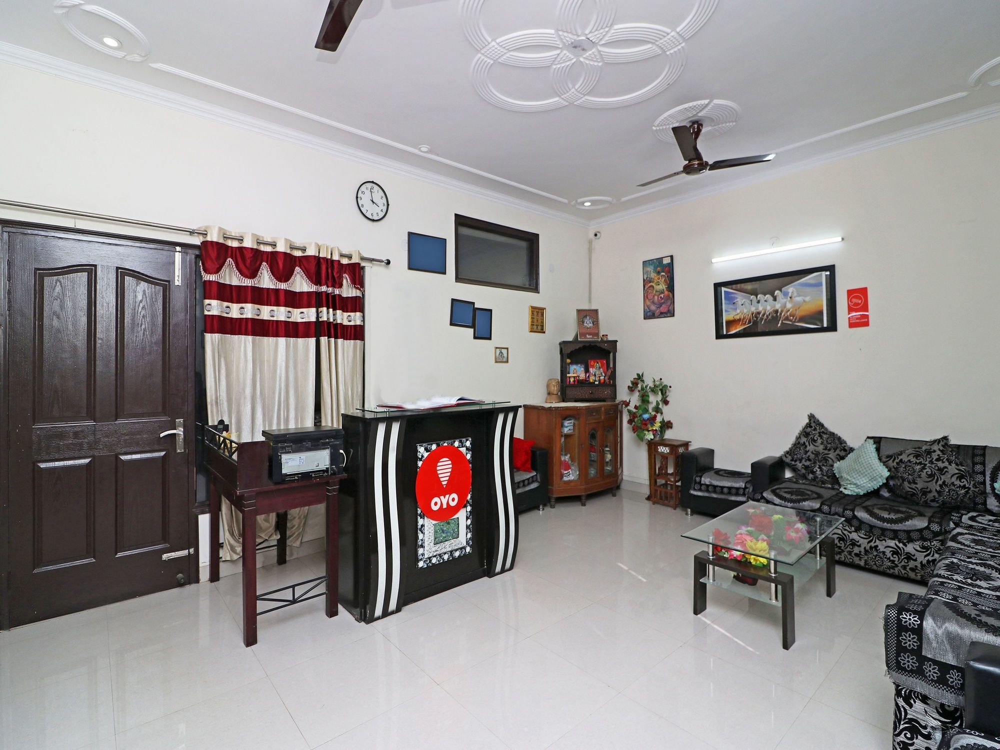 Hotel The Abodes House à Greater Noida Extérieur photo